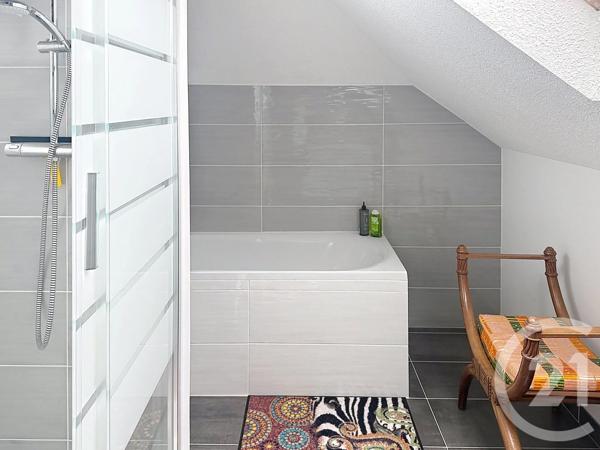 Appartement F5 à vendre  5 pièces - 112 m 2   REMIREMONT  - 88