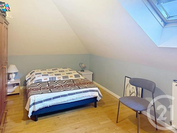Appartement F5 à vendre  5 pièces - 112 m 2   REMIREMONT  - 88