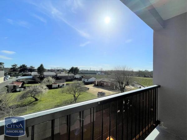 Appartement à louer 3 pièces 63.99m² Libourne (33500)