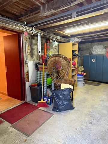 Maison de ville de 157m² avec potentiel local professionnel et dépendances, jardin 90 950 €