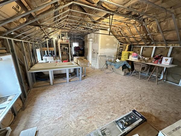 Maison de caractère de 181 m²à Saint-Sauveur, rénovée, avec grenier à finir d'aménager