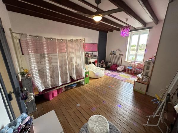 Maison de caractère de 181 m²à Saint-Sauveur, rénovée, avec grenier à finir d'aménager