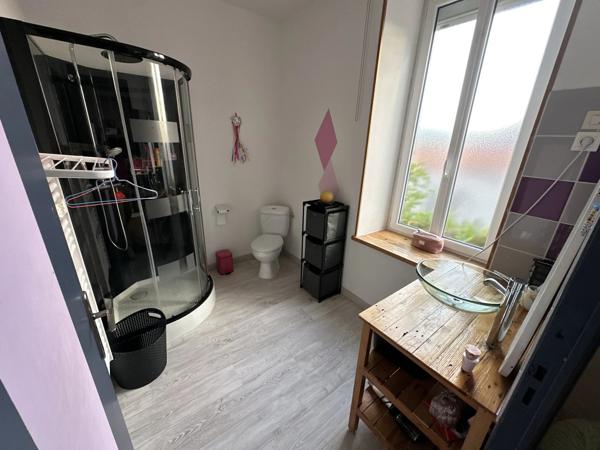 Maison de caractère de 181 m²à Saint-Sauveur, rénovée, avec grenier à finir d'aménager