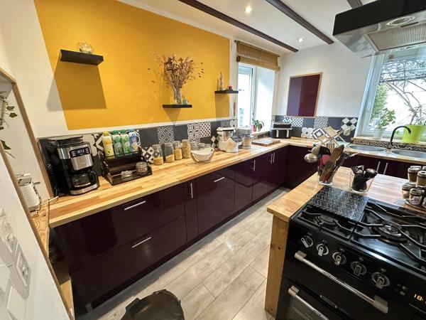 Maison de caractère de 181 m²à Saint-Sauveur, rénovée, avec grenier à finir d'aménager