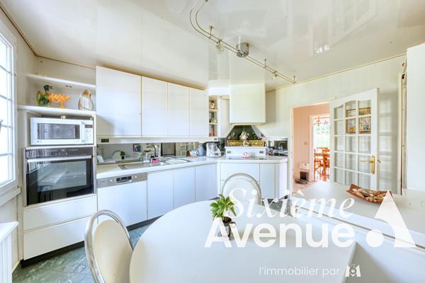 Maison 8 pièces 152.71 m2