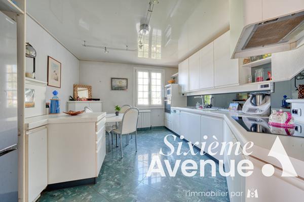 Maison 8 pièces 152.71 m2