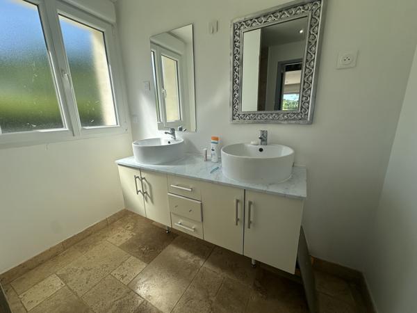 Maison 13 pièces - 330 m²