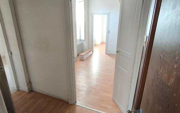 Appartement à vendre    3 pièces • 54 m2 Nîmes
