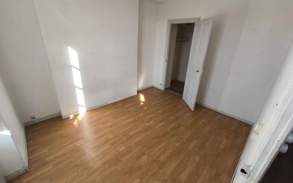 Appartement à vendre    3 pièces • 54 m2 Nîmes