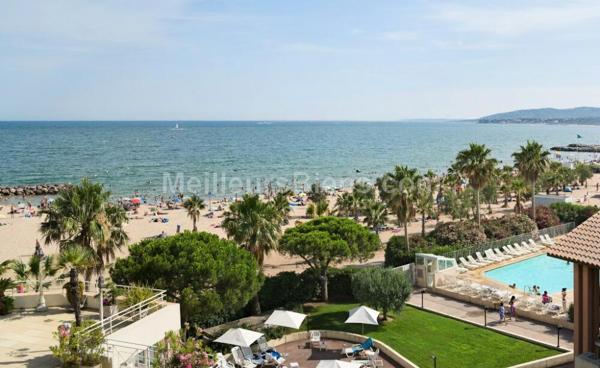 PORT FREJUS - APPARTEMENT T3 61m2 dans résidence avec piscine & accès direct plage