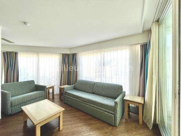 PORT FREJUS - APPARTEMENT T3 61m2 dans résidence avec piscine & accès direct plage