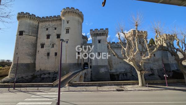 Bâtisse du XVIII siècle composé d'un local commercial et appartement