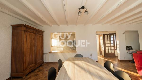 Bâtisse du XVIII siècle composé d'un local commercial et appartement