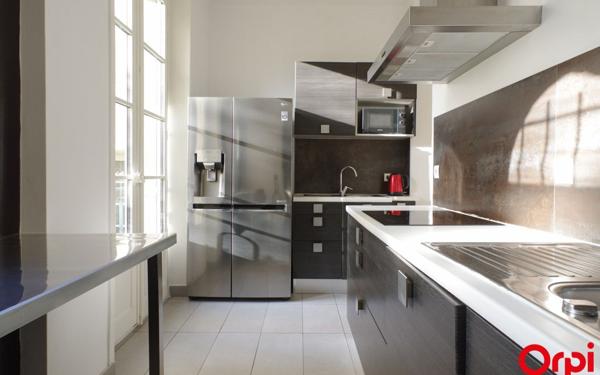 Appartement à louer    3 pièces • 95,11 m2 Lyon 6