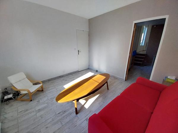 Maison Meulan En Yvelines 2 chambres, jardin, dépendance