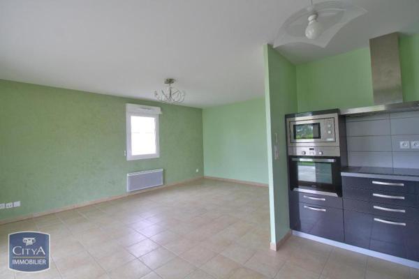 Appartement à louer 4 pièces 83.75m²