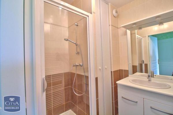 Appartement à louer 4 pièces 83.75m²