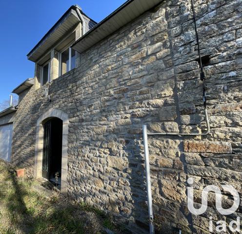 Longère 6 pièces de 195 m² à Belz (56550)