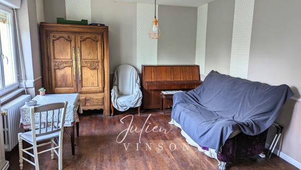 PLONEVEZ-PORZAY MAISON 170 m2 avec 6 CHAMBRES DEPENDANCES EN PIERRES