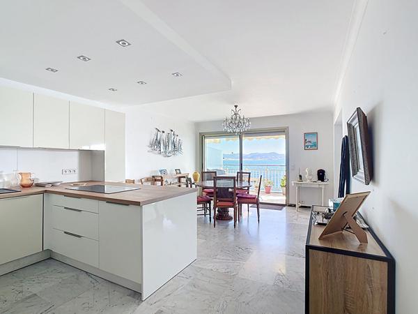 Antibes - Salis- vue mer