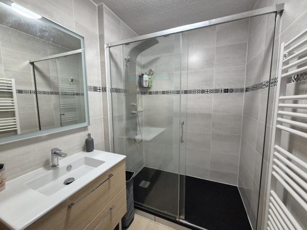 Maison plain-pied en 3 faces