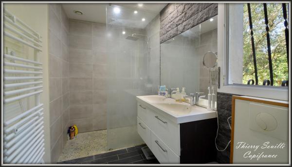 Maison 7 pièces, 128m², 5 chambres.