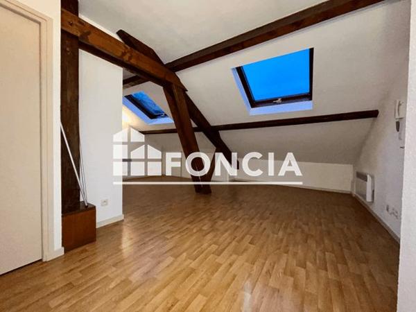 Location Appartement 2 pièces 32 m² - 180 AVENUE PAUL SANTY Lyon 69008