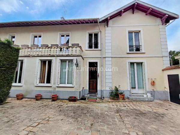 Vente                                                      Maison
                        
                     6 pièces                      179 m2                     à Draveil