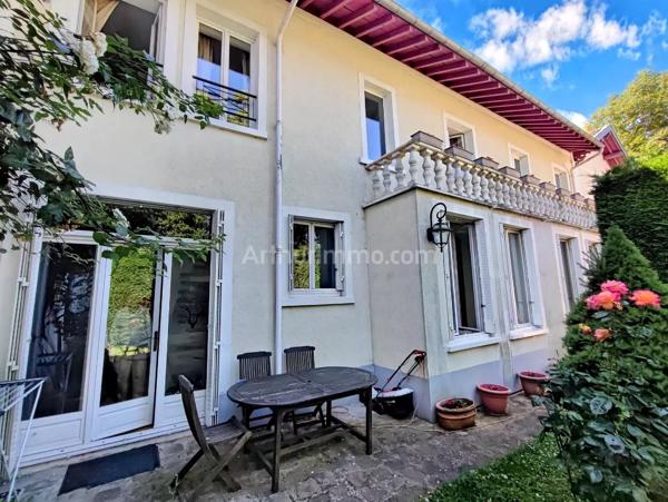 Vente                                                      Maison
                        
                     6 pièces                      179 m2                     à Draveil
