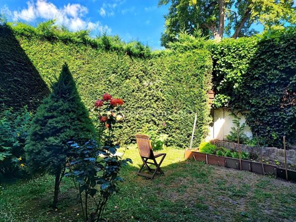 Vente                                                      Maison
                        
                     6 pièces                      179 m2                     à Draveil
