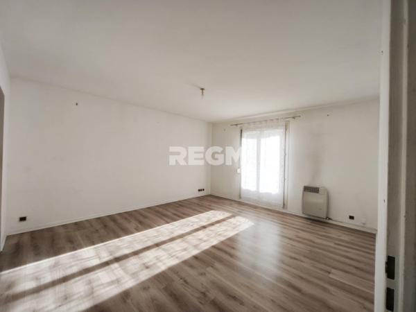 APPARTEMENT au centre de SAINTE SAVINE