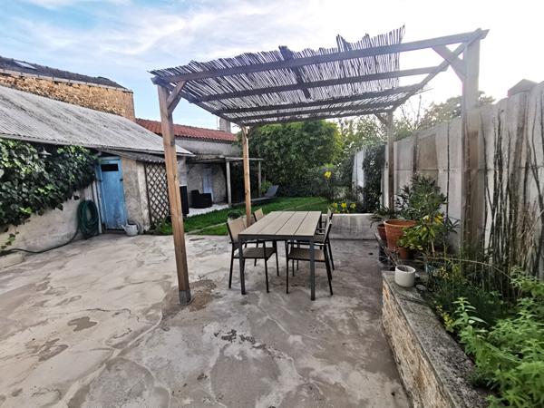 Maison de charme rénovée à Sainte-Pazanne 121 m2