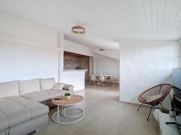 Maison
         3 pièces
        - 150 m² Exclusivité 459 000 € *