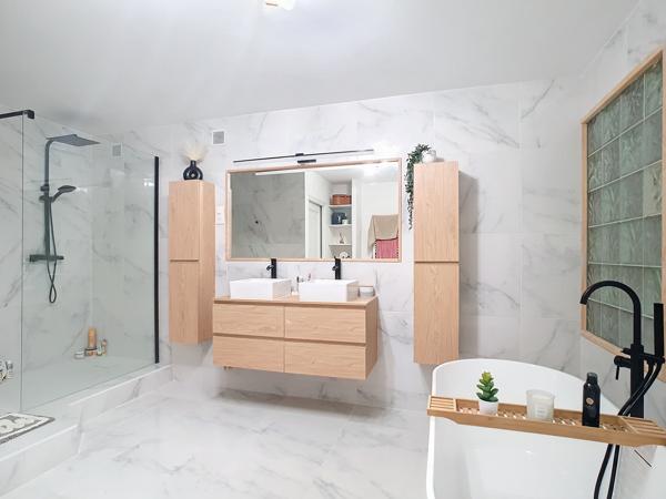 Maison
         3 pièces
        - 150 m² Exclusivité 459 000 € *