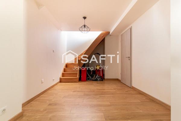 Appartement rénové avec Cour privative et Entrée indépendante