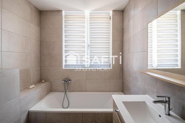 Appartement rénové avec Cour privative et Entrée indépendante