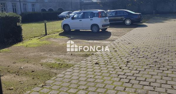 Location Parking - Laon 02000