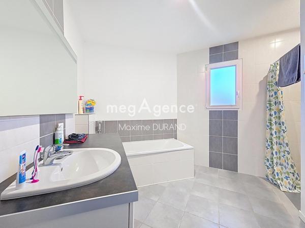 Maison à SEVREMOINE, 49450 - 6 pièces 143m²