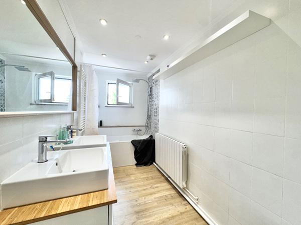 Bel appartement T4 (82.93 m²) + garage + jardinet + parking + cave | TERVILLE
