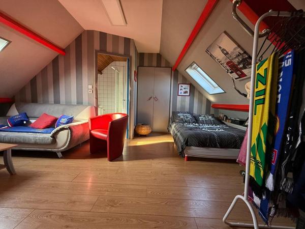 Maison La Dagueniere 6 pièce(s) 117 m2 vie de plain pied