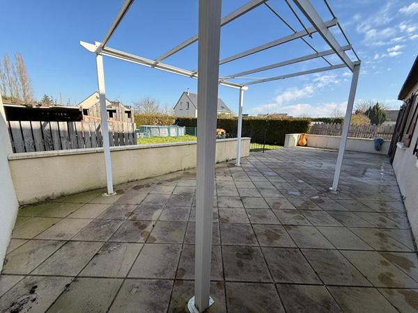 Maison La Dagueniere 6 pièce(s) 117 m2 vie de plain pied