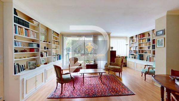 Vente                                                      Appartement
                        
                     3 pièces                      53 m2                     à Marly-le-Roi