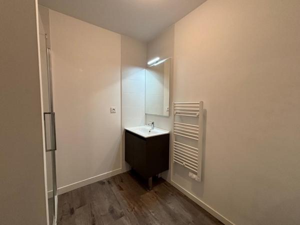 Appartement à louer 4 pièces - 81 m²