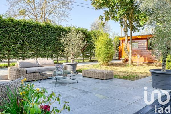 Maison 6 pièces de 160 m² à Vaux-sur-Seine (78740)