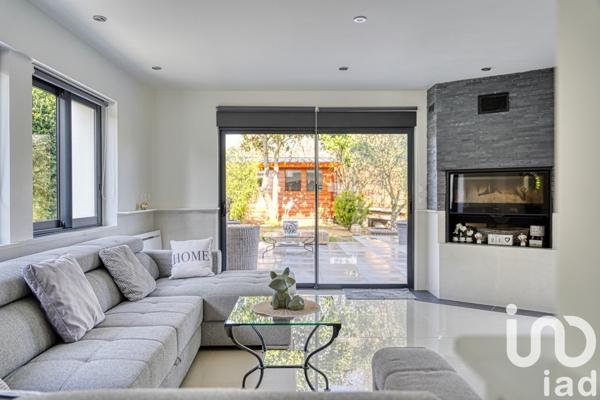 Maison 6 pièces de 160 m² à Vaux-sur-Seine (78740)