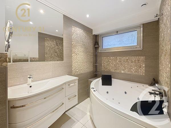 Appartement F4 à vendre  4 pièces - 100,14 m2 GRASSE - 06