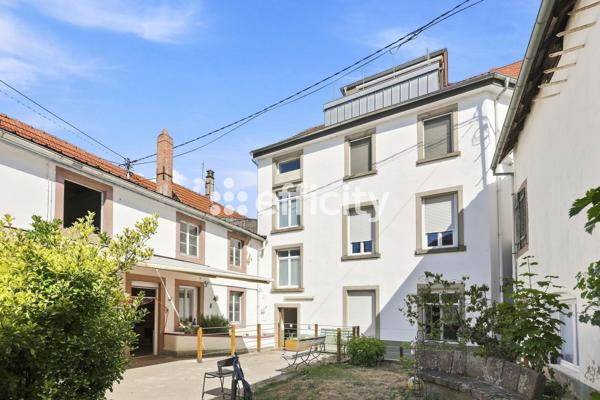Immeuble
         17 pièces
        - 441 m² Exclusivité 1 102 500 € *