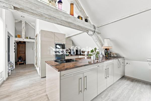 Immeuble
         17 pièces
        - 441 m² Exclusivité 1 102 500 € *