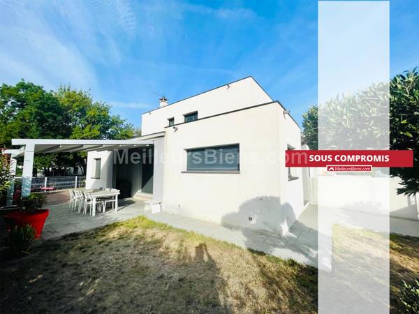 Villa 3 chambres dont une grande suite de 32m2 en RDC au Soler.