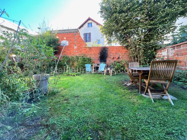 Bondy Maison 5 pcs 110m2 centre ville et au calme 4 min RER...